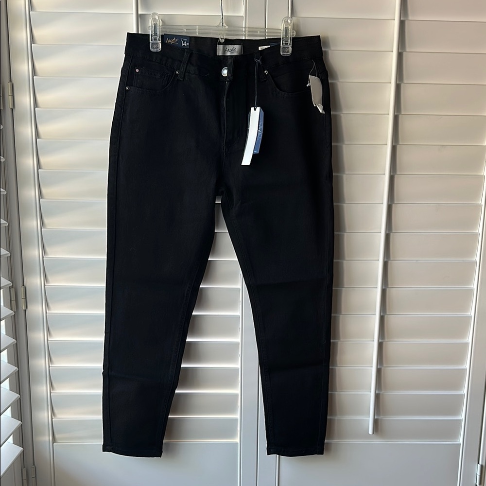 NWT Angels sculpt skinny jeans.  Size 14 petite.